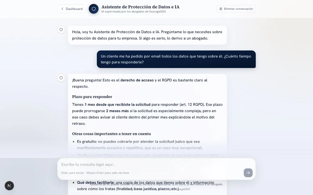 Conversación real con el asistente citando el artículo 12 del RGPD, verificado por abogados
